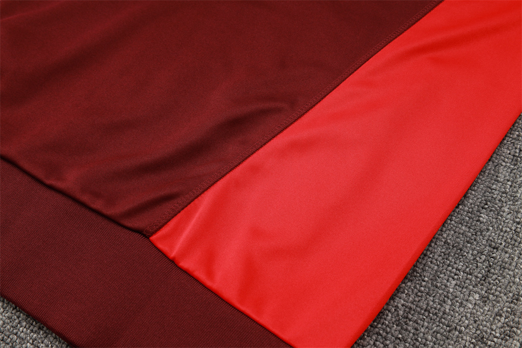 Internacional Training Jacket 24/25