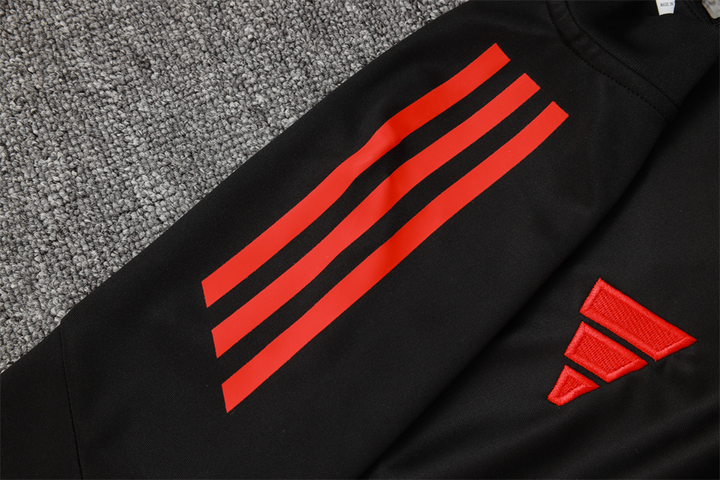 Liverpool Training Jersey Suit 25/26