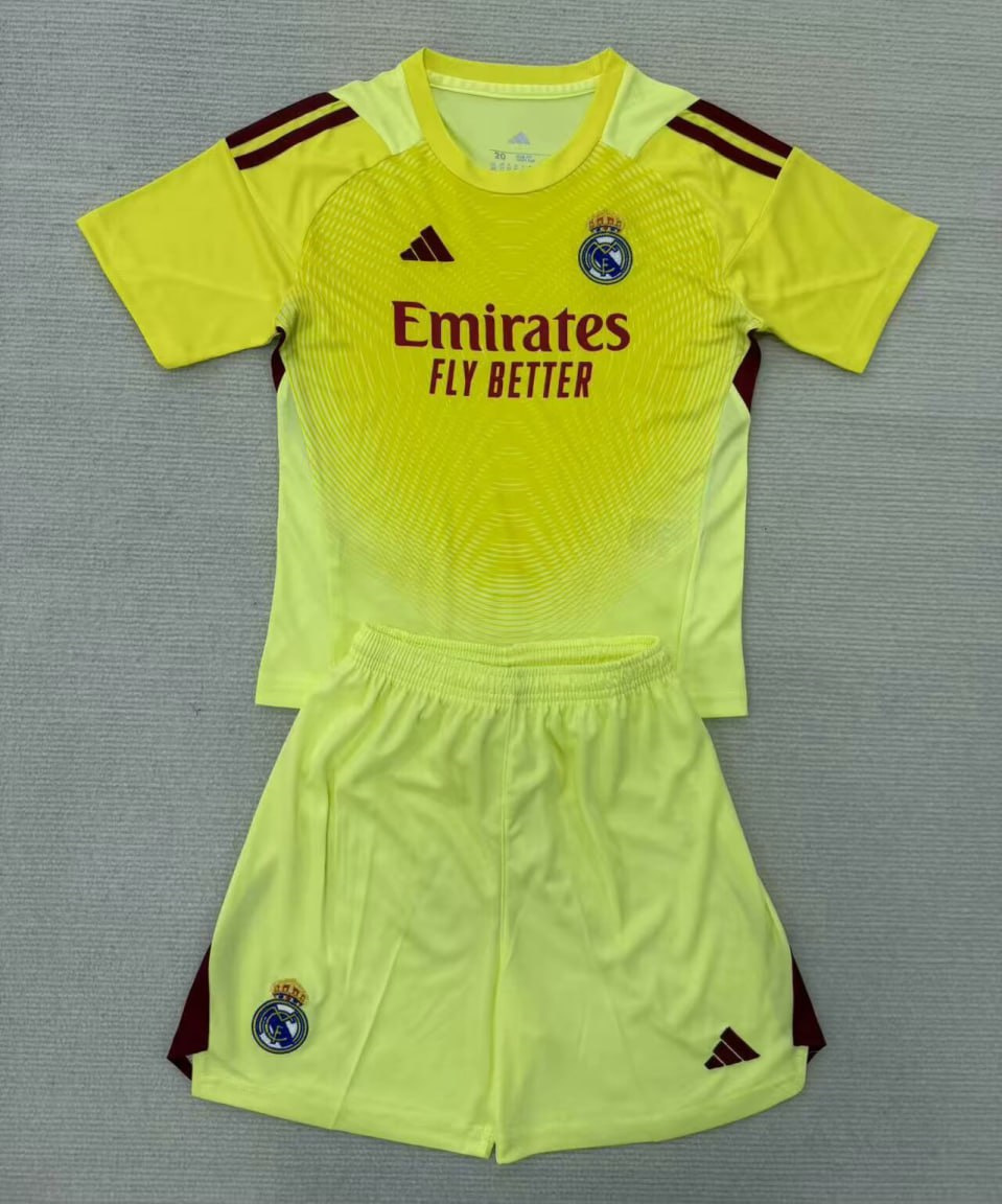 Real Madrid Goalkeeper Kids Suit 25/26