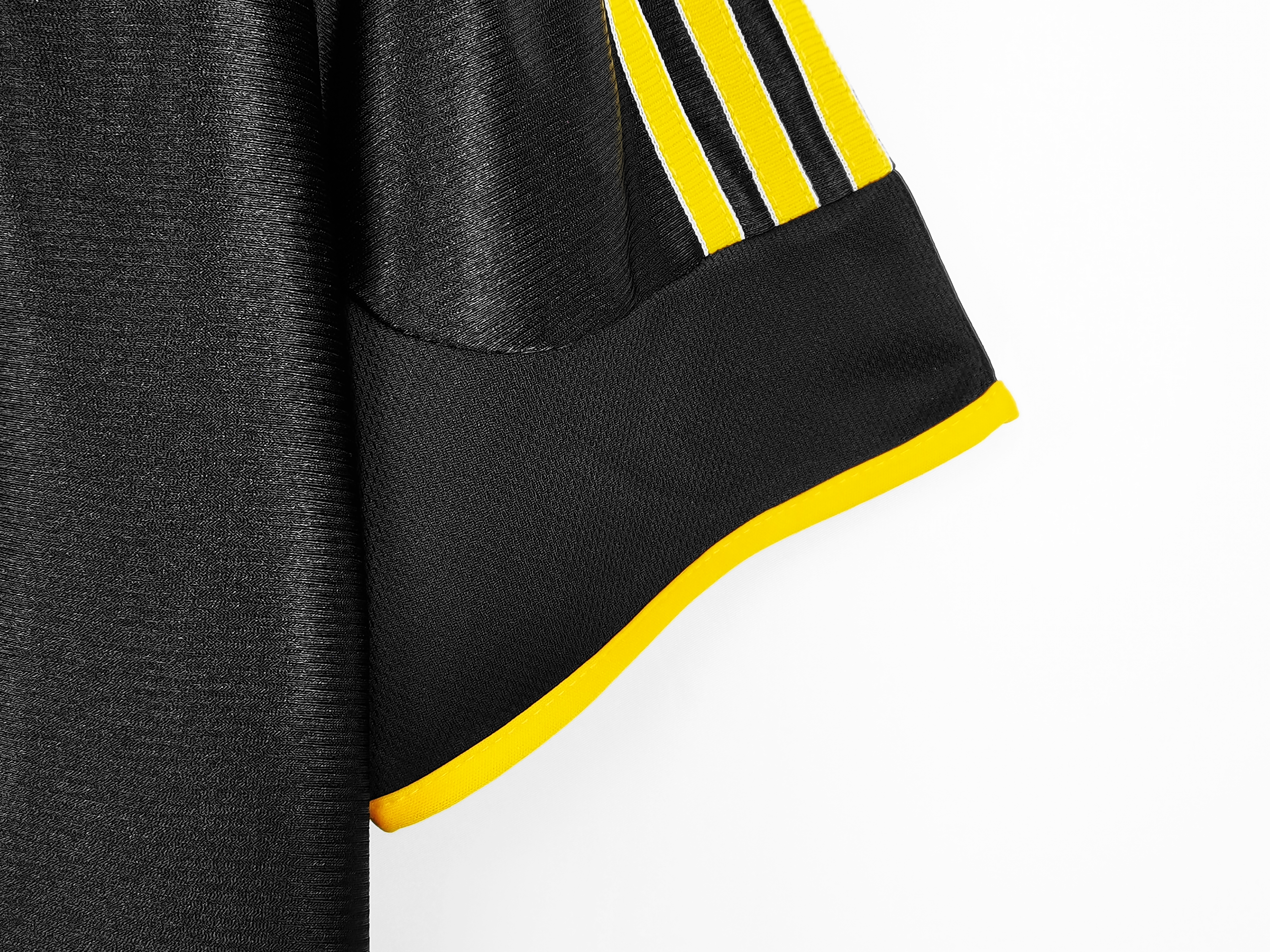 Real Madrid Away Retro Jersey 1999/00