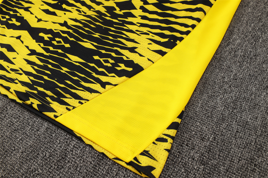 Borussia Dortmund Training Jersey 24/25