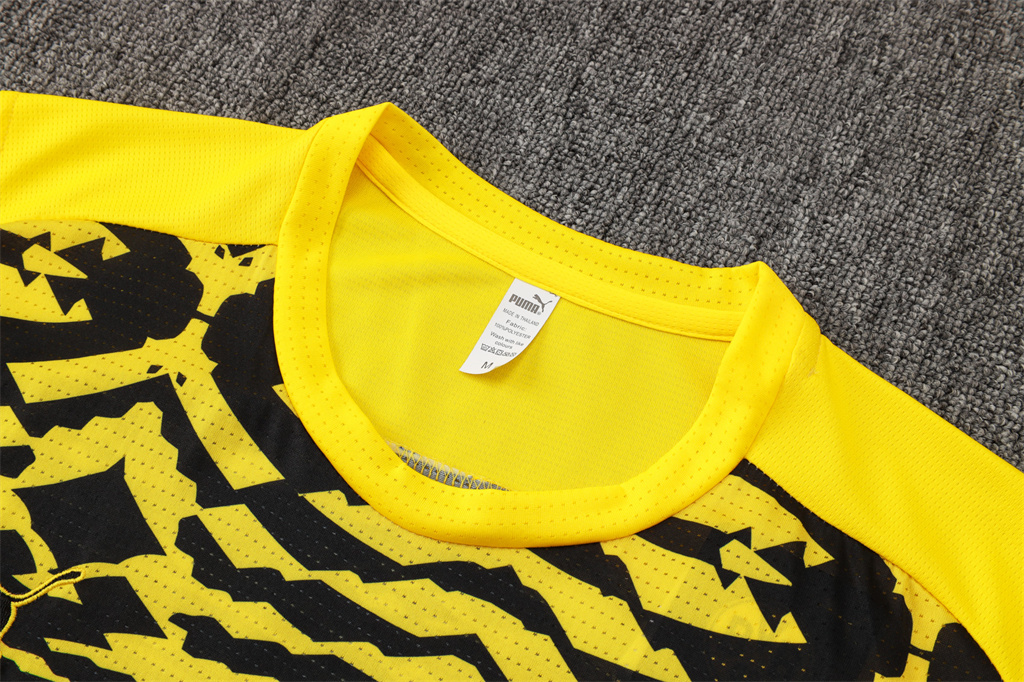 Borussia Dortmund Training Jersey 24/25