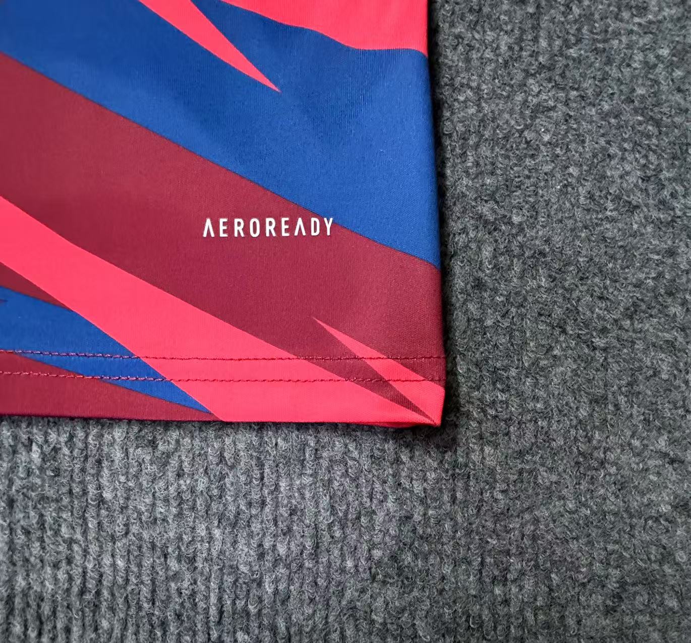 Nottingham Forest Training Man Jersey 24/25