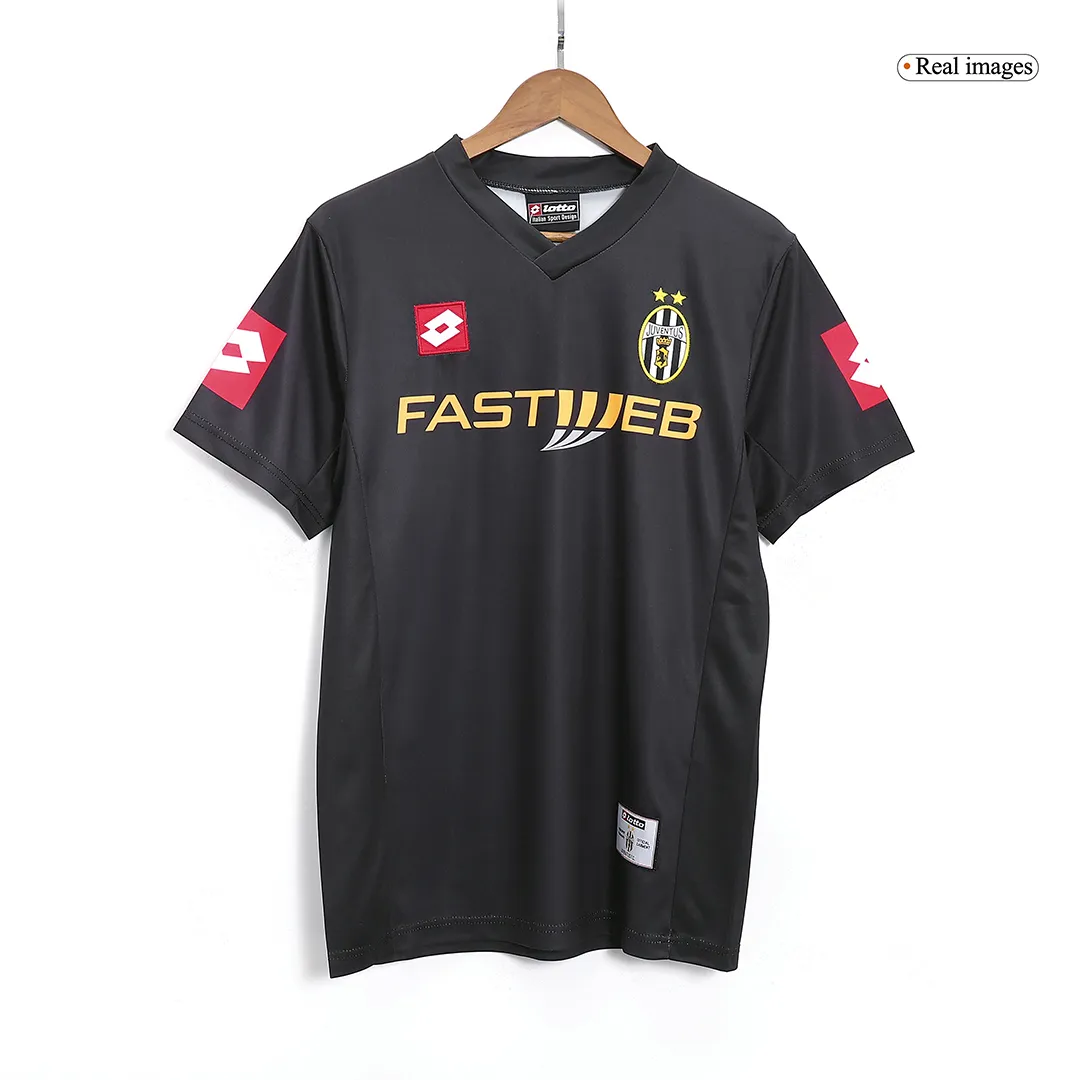 2001-02  Juventus Retro Jersey Away