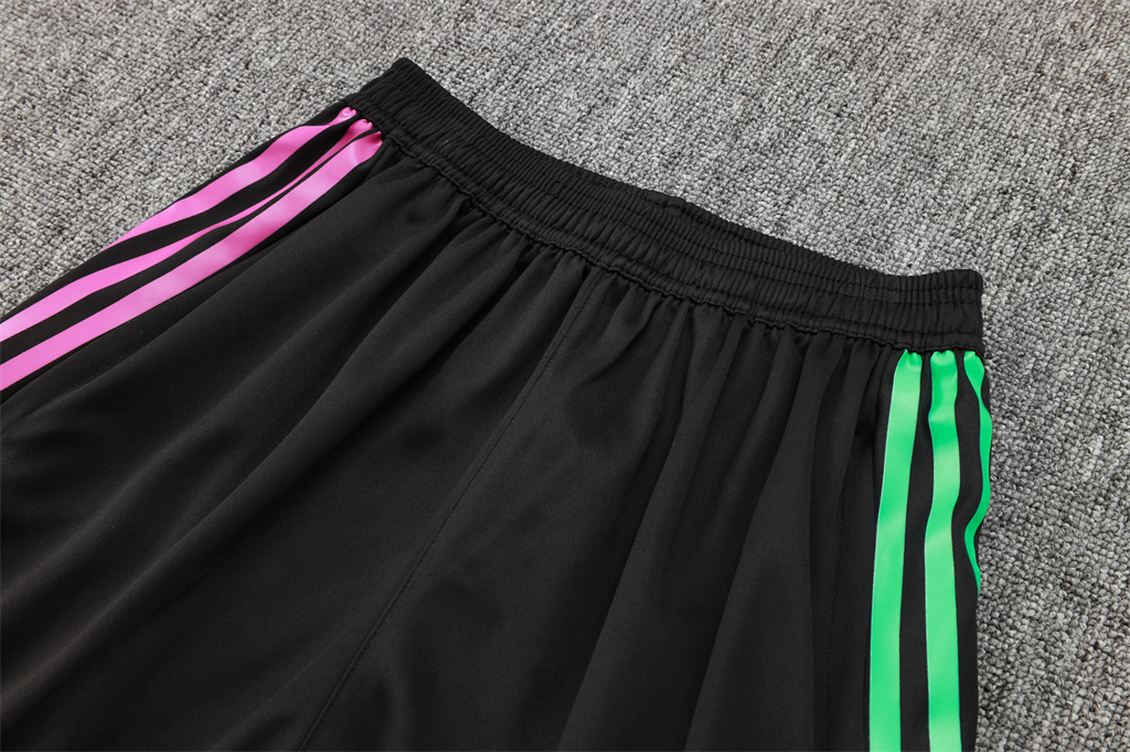 Bayern Munich Training Jersey 24/25