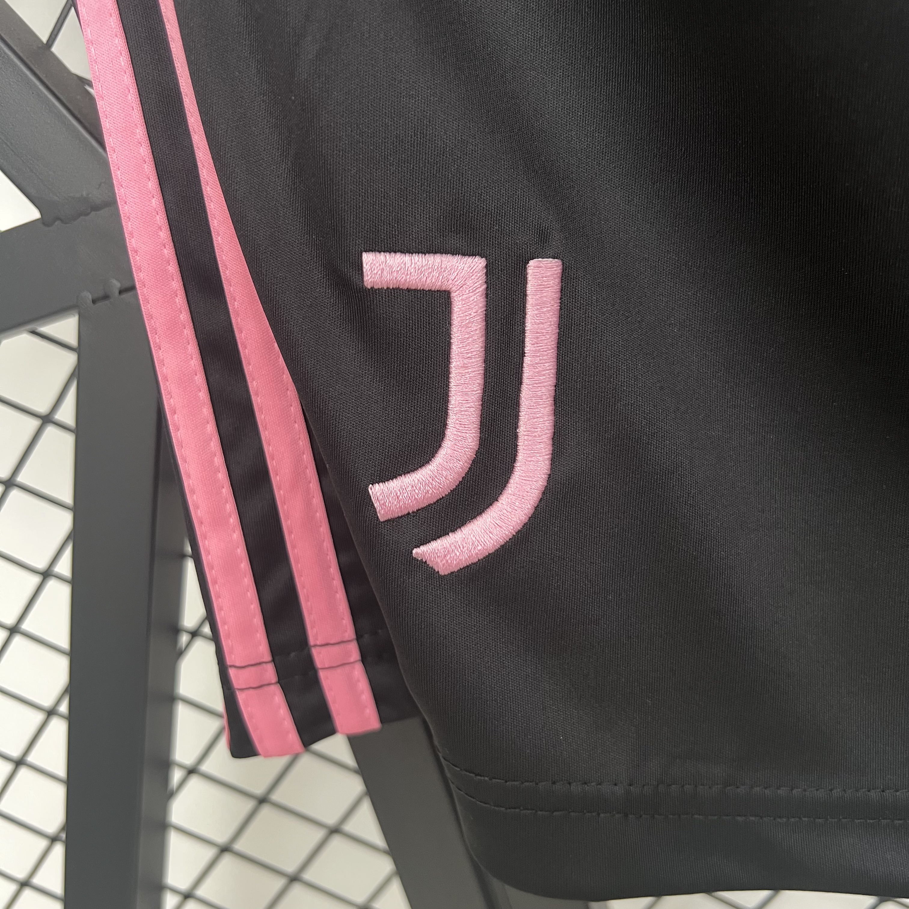 Juventus Home Shorts 25/26
