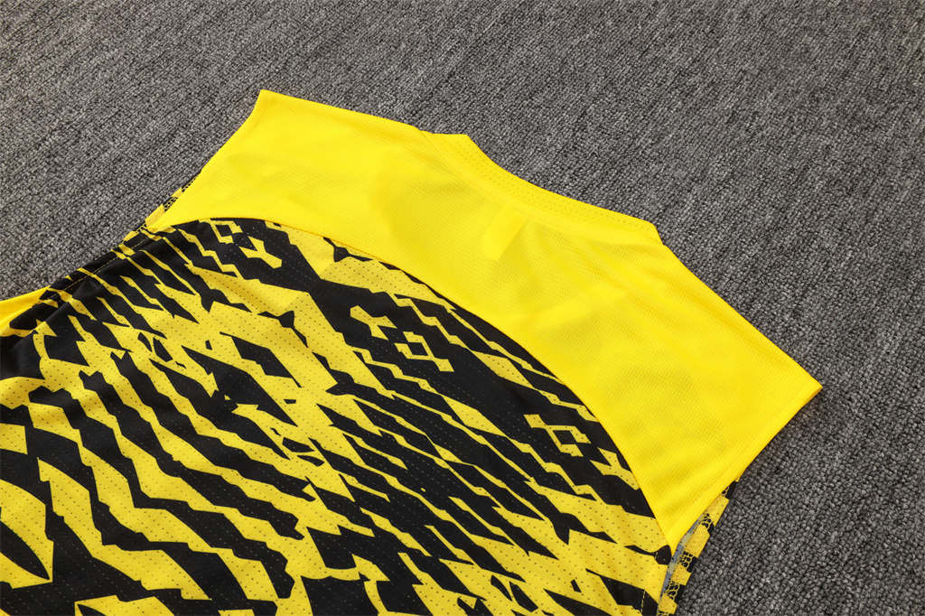 Borussia Dortmund Training Jersey 24/25