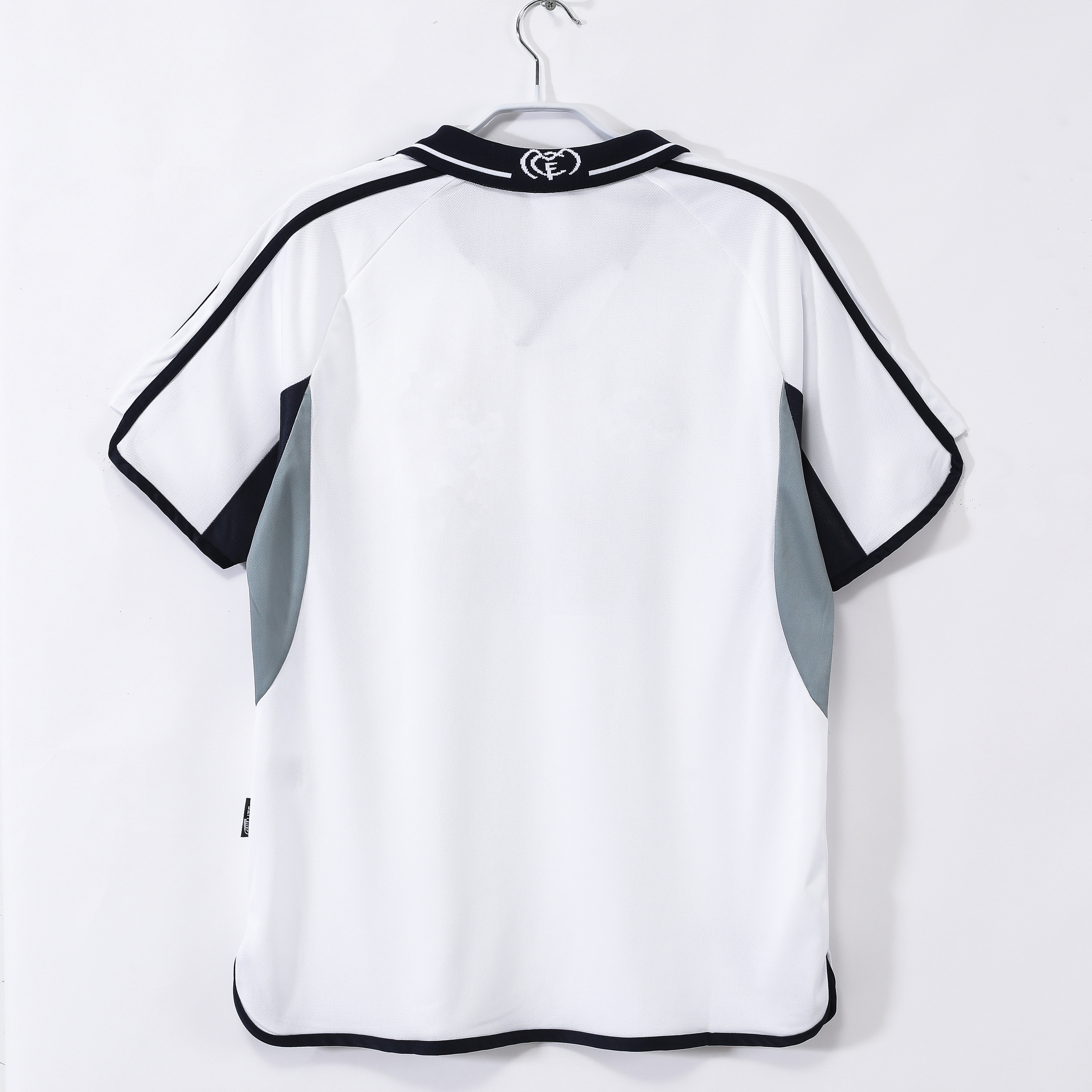 Real Madrid Home Retro Jersey 2000/01