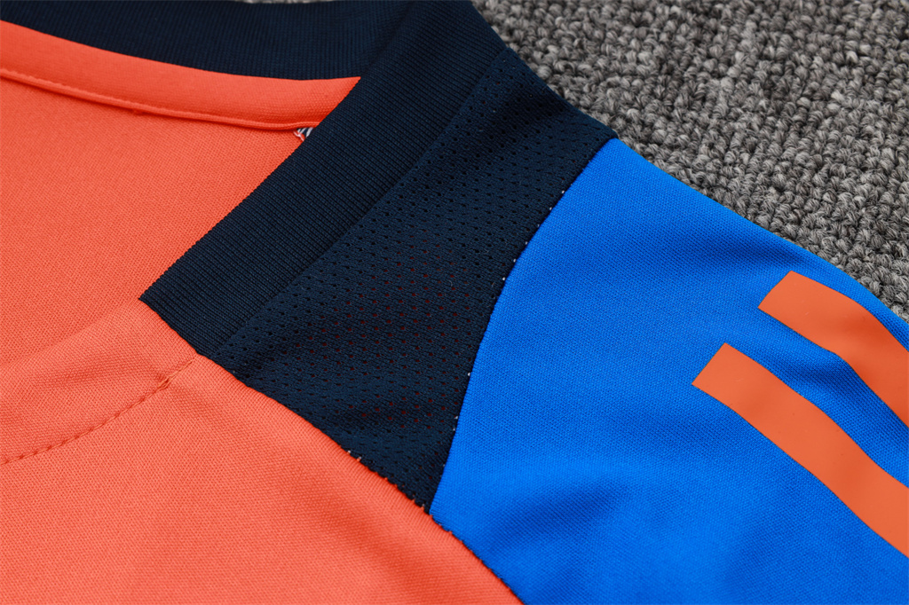 Juventus Training Short Sleeve Suit 24/25