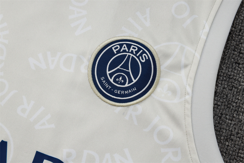 Paris Saint Germain Training Jersey 24/25