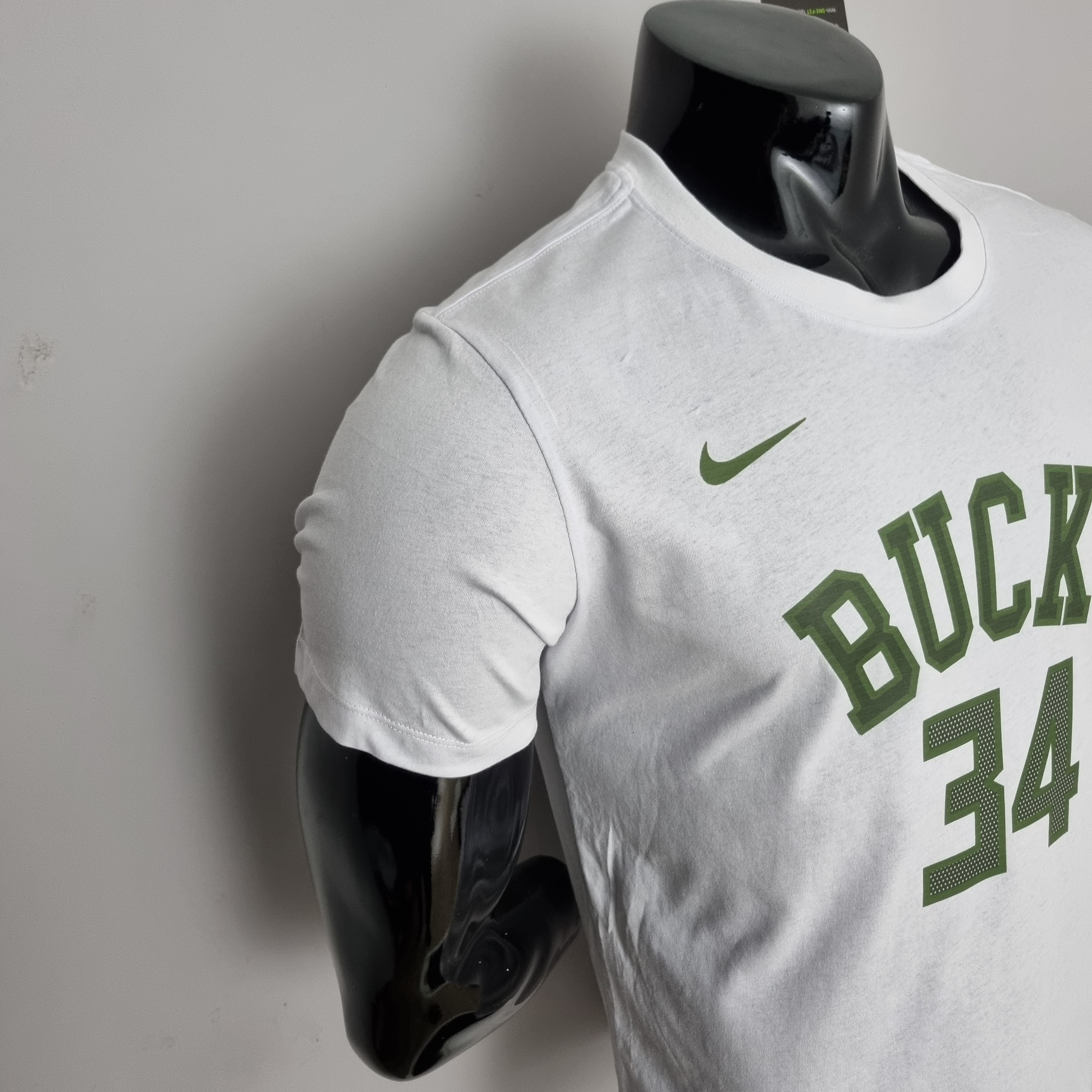 Giannis Antetokounmpo Milwaukee Bucks Casual T-shirt White