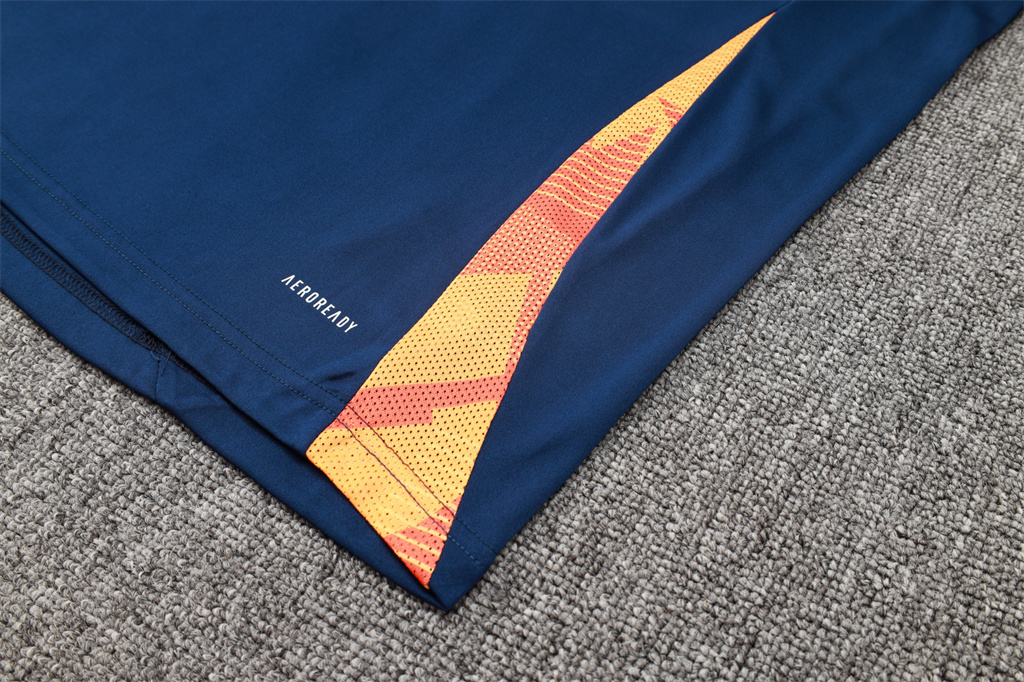 Manchester United Training Short sleeve Jersey 24/25