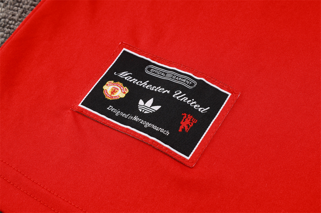 Manchester United Training Jersey 25/26