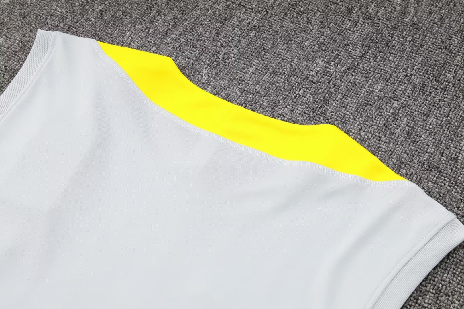 Liverpool Training Jersey 24/25