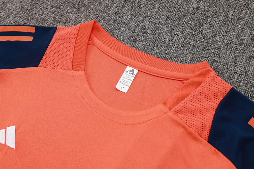 Manchester United Training Short sleeve Suit 24/25