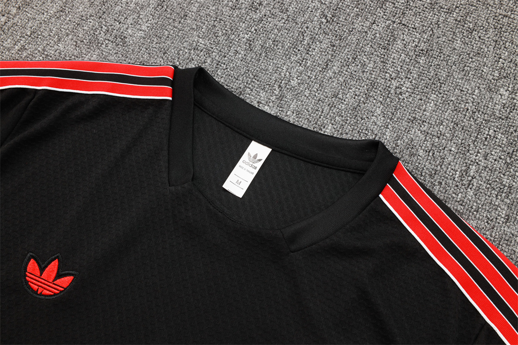 Manchester United Training Short sleeve Jersey 25/26