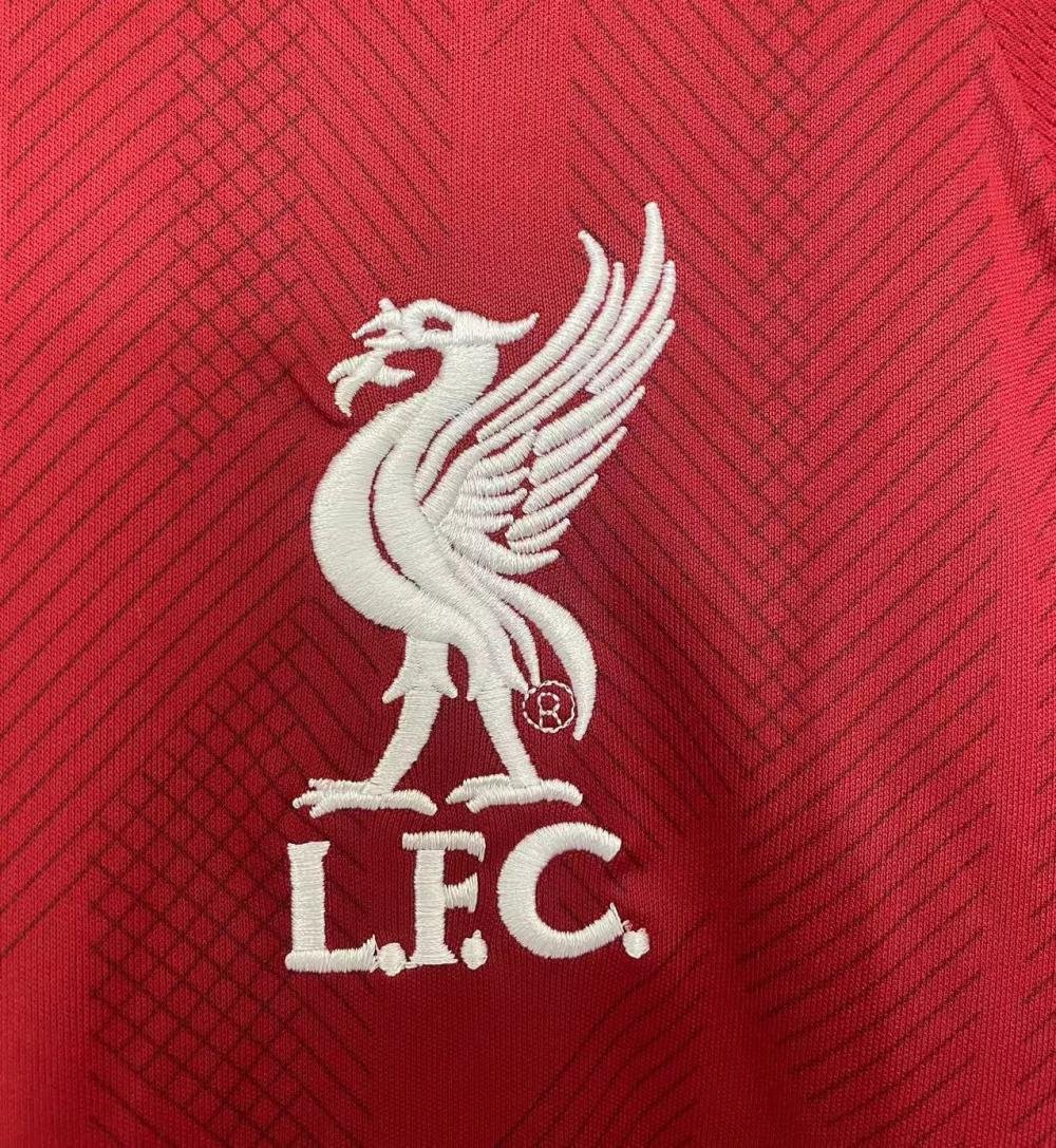 Retro Liverpool Home Football Shirt 2018/2019