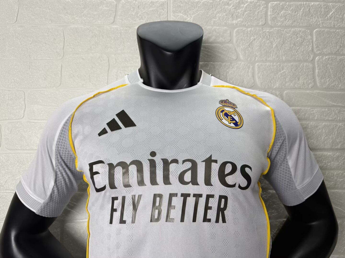Real Madrid Home Player Jersey 25/26