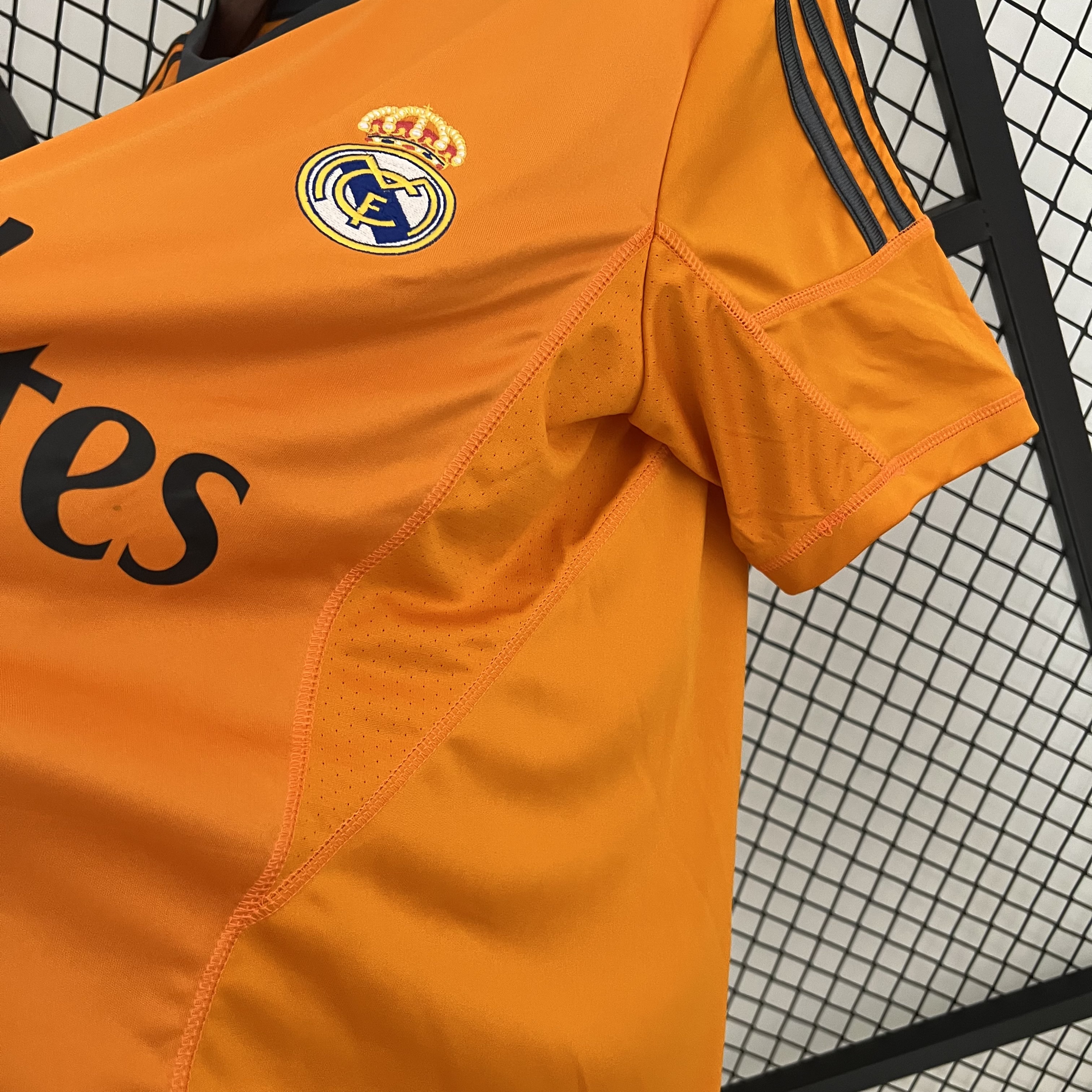 Real Madrid Third Retro Jersey 2013/14