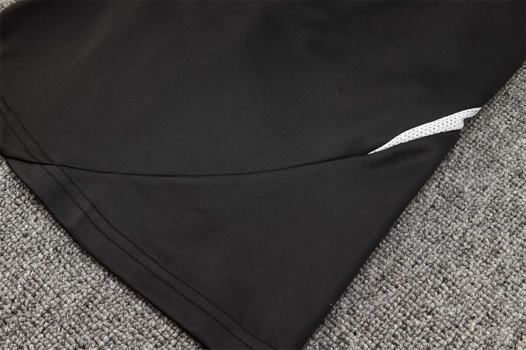 Manchester United Training Jersey 24/25