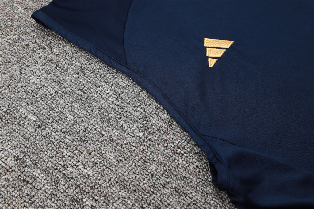 Italy Training Jersey 24/25