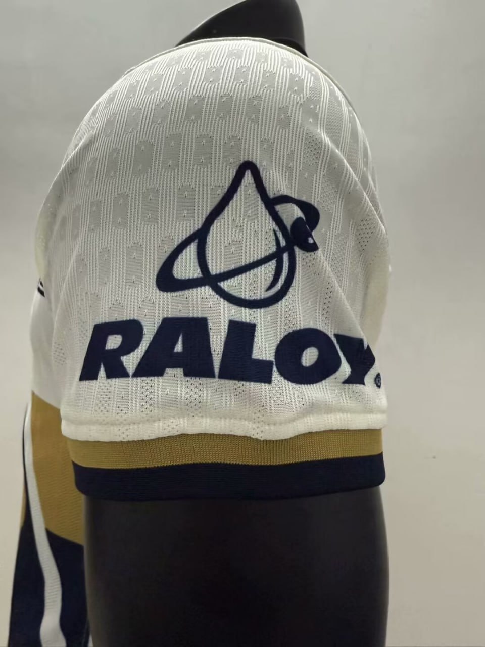 Pumas UNAM Home Man Player Jersey 25/26