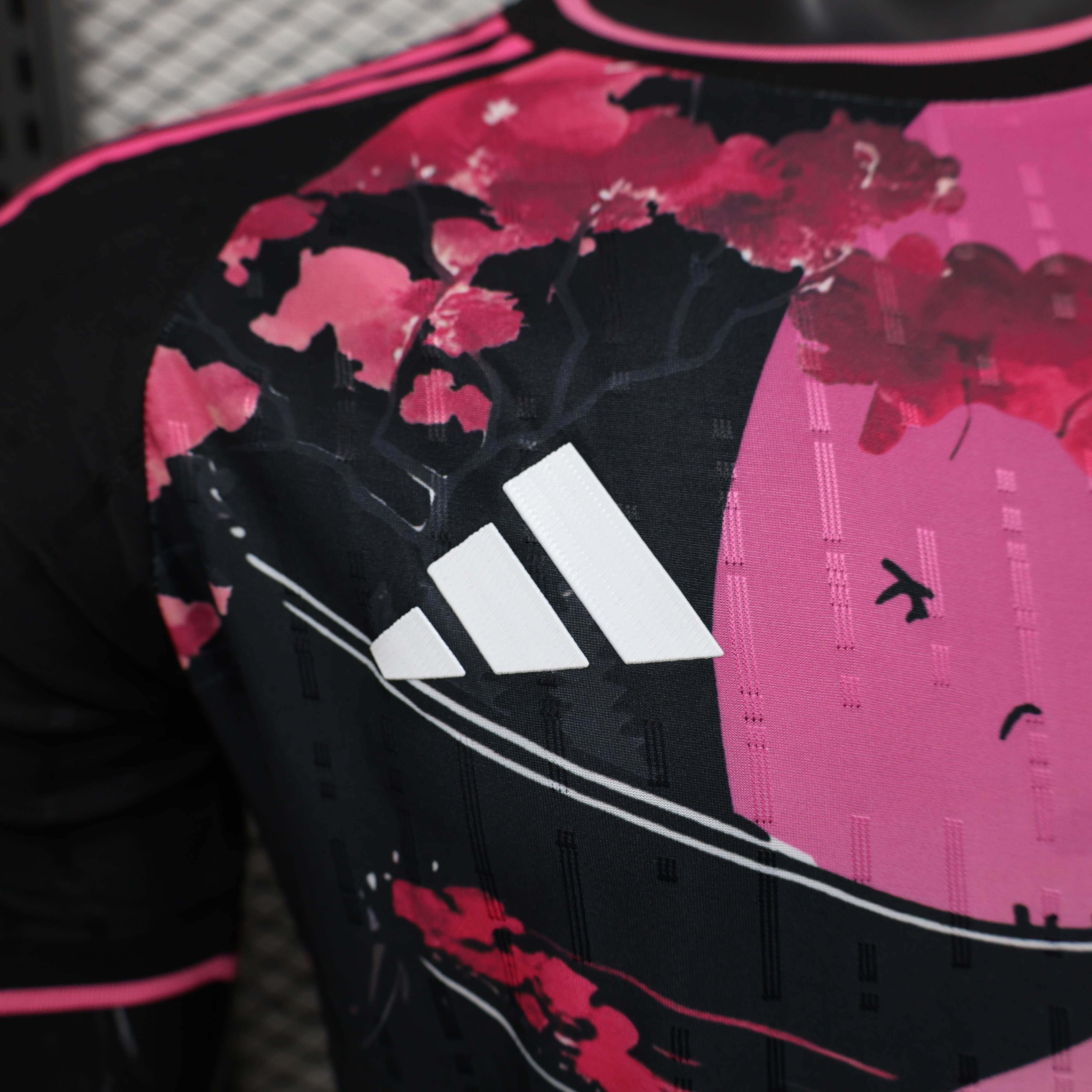 Adidas Authenticity Men's Japan Soccer Shirt 24-25