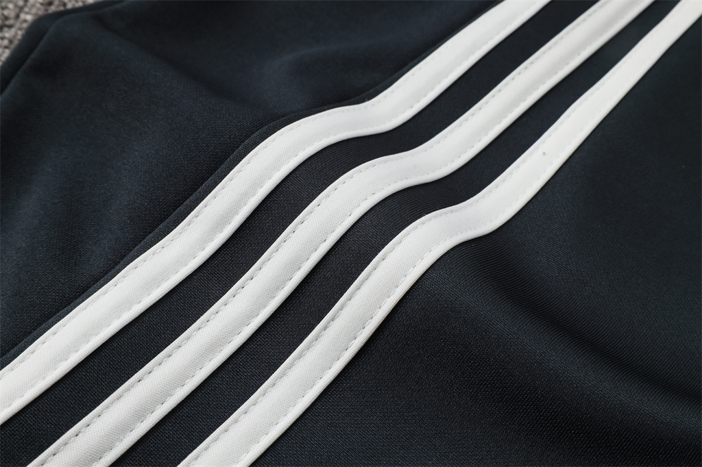 Juventus Training Pants 24/25