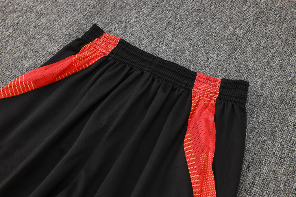 Bayern Munich Training Jersey 24/25