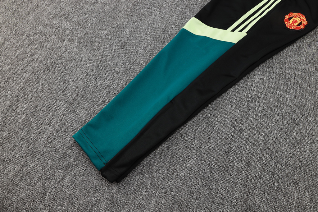 Manchester United Training Pants 24/25