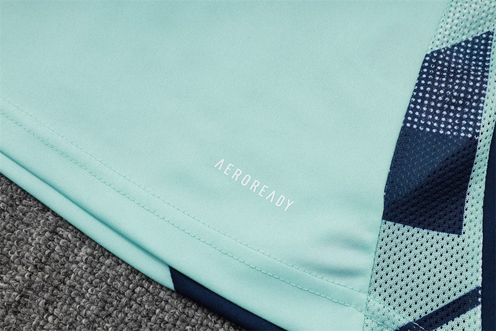 Manchester United Training Jersey 24/25