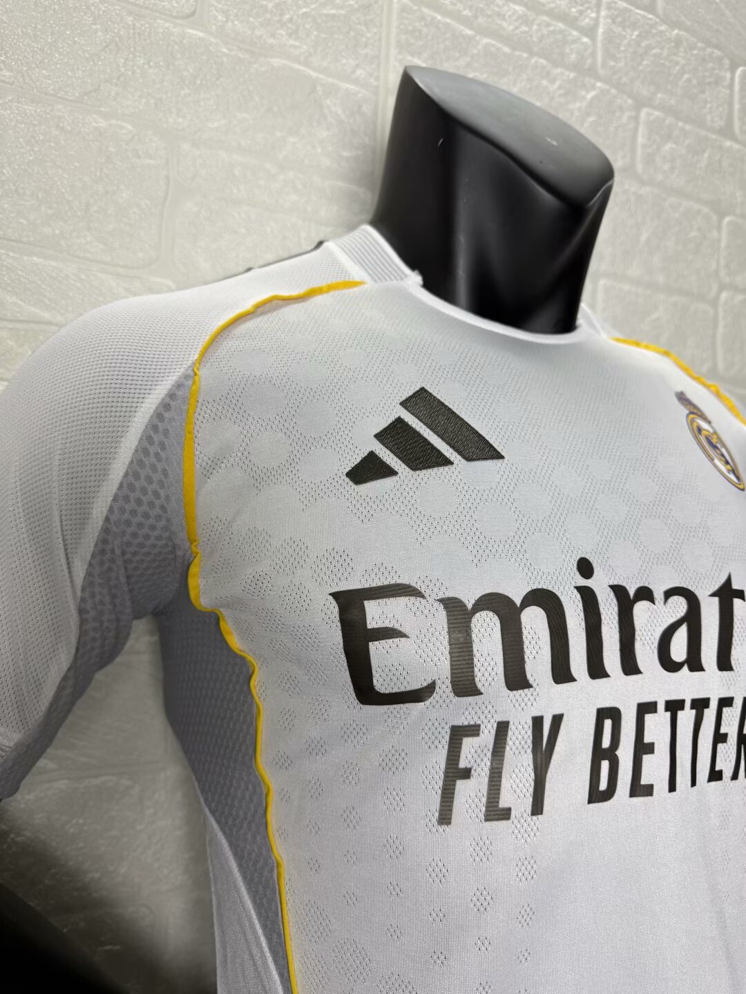 Real Madrid Home Player Jersey 25/26