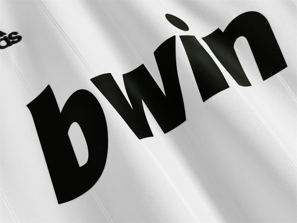 Real Madrid Home Long Sleeve Retro Jersey 2012/13