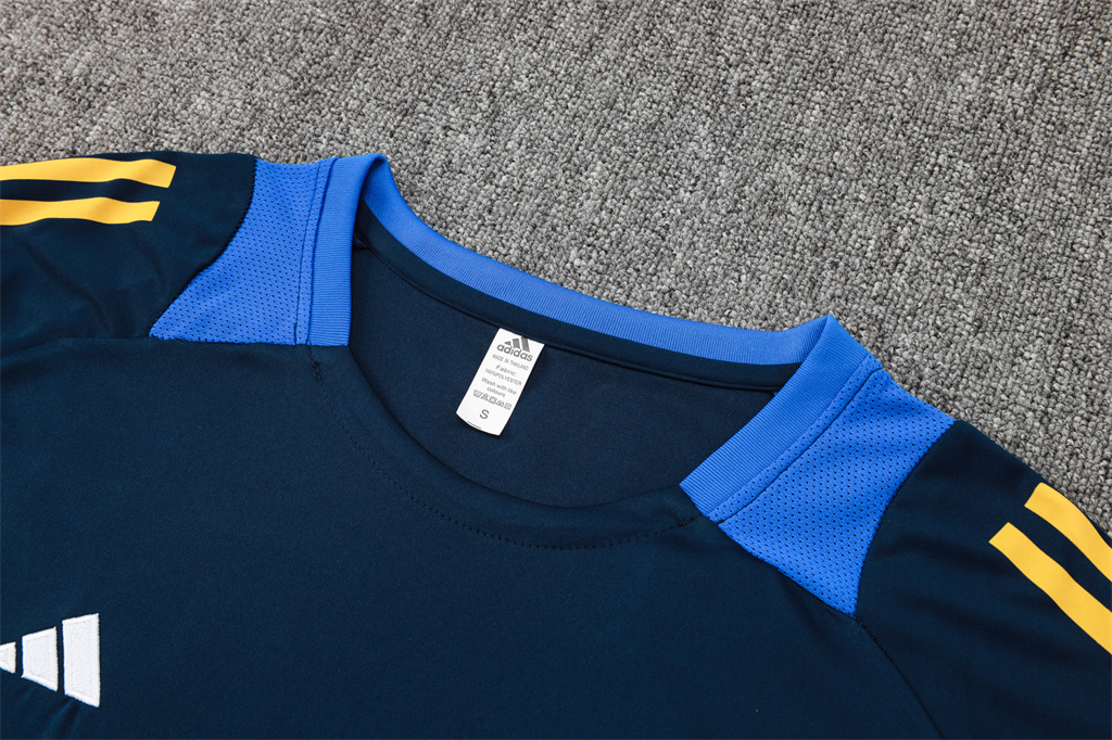 Juventus Training Short Sleeve Jersey 24/25