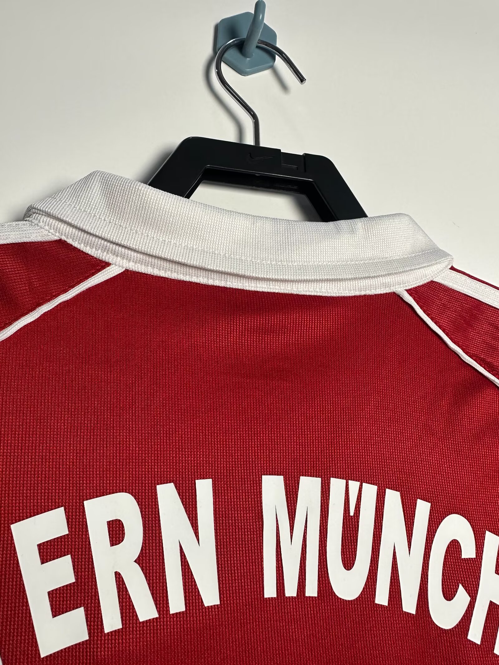 Bayern Munich Home Retro Jersey 2005/06