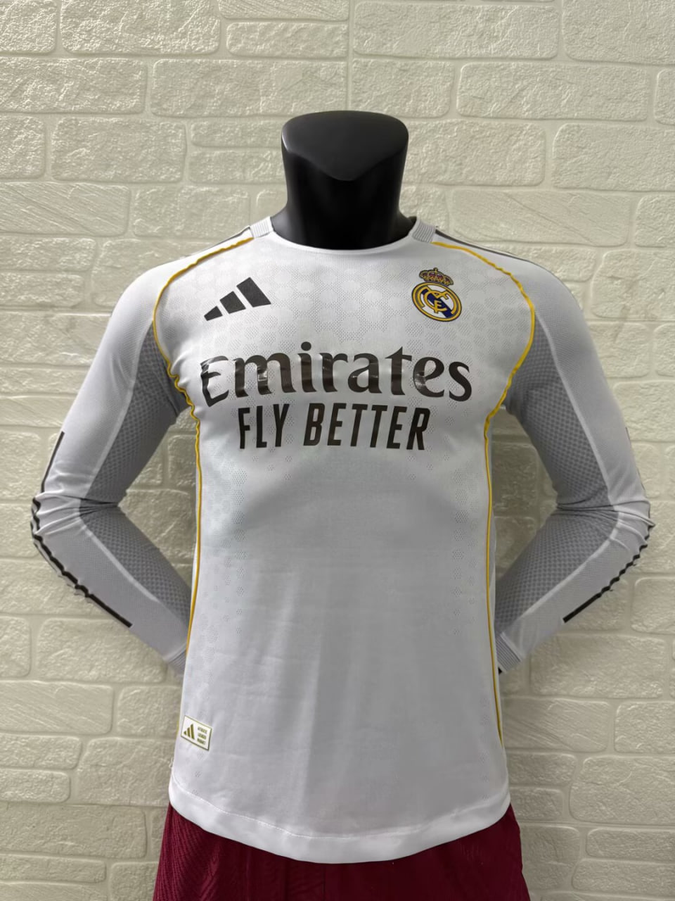 Real Madrid Home Player Version Long Sleeve Man Jersey 25/26