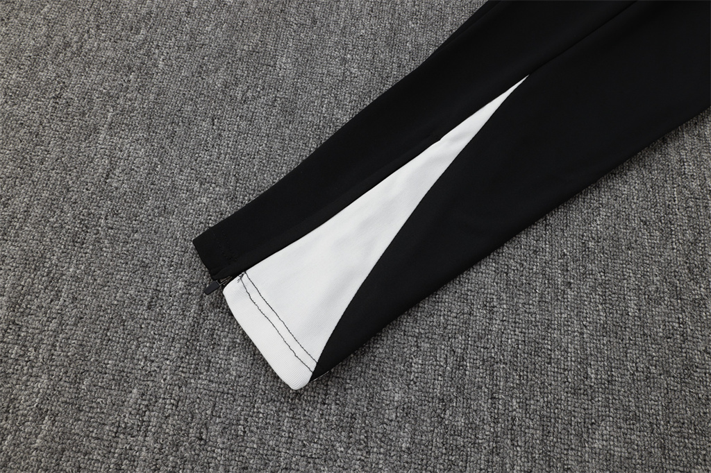 Liverpool Training Jacket 24/25