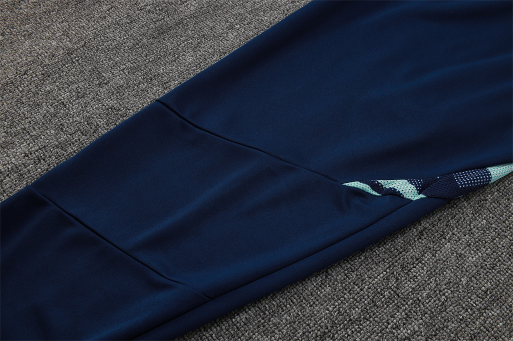 Manchester United Training Jersey Suit 24/25