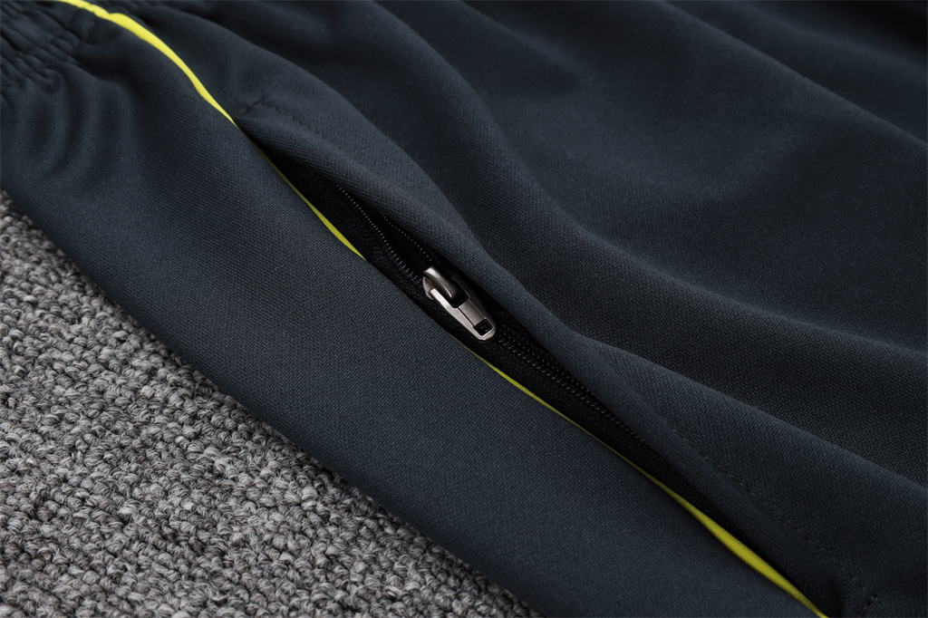 Real Madrid Training Pants 25/26