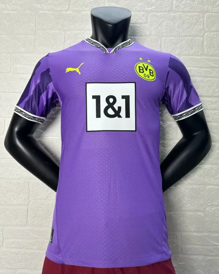 Borussia Dortmund Goalkeeper Special Man Player Jersey 25/26