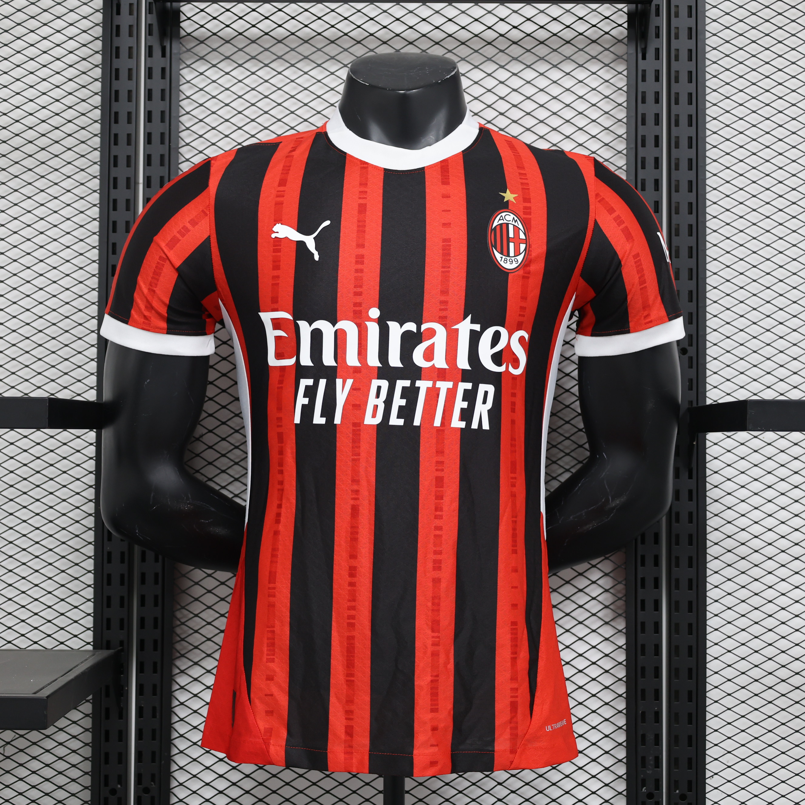 AC Milan Home Man Player Jersey 24/25