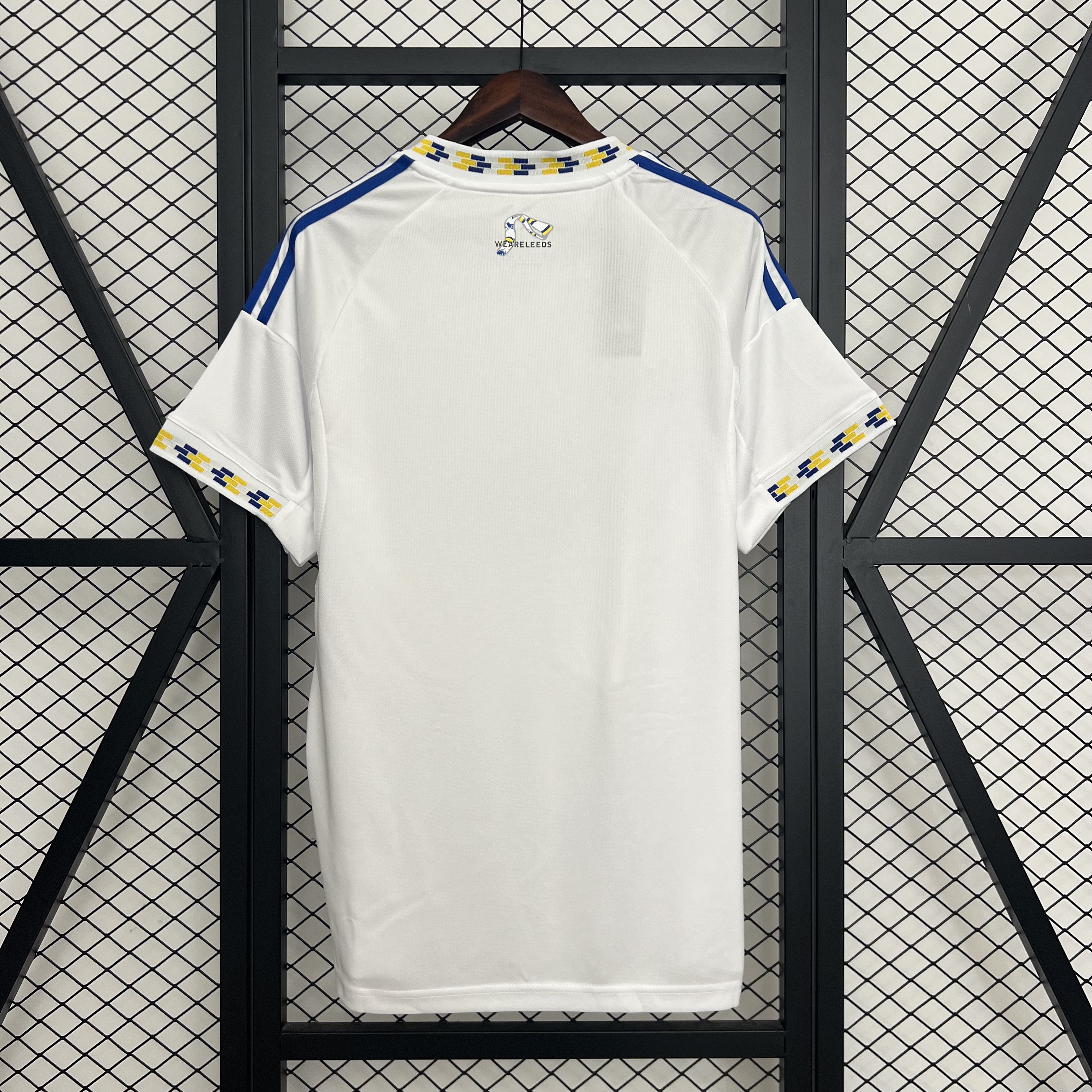 Leeds United Home Man Jersey 25/26
