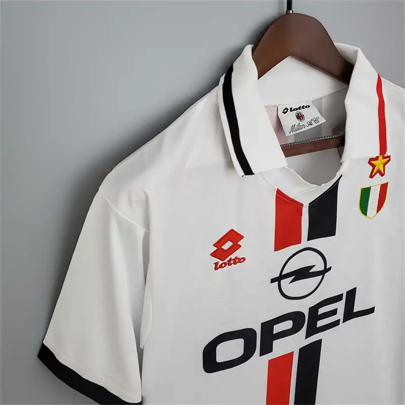 AC Milan BAGGIO #18 Retro Jersey Away 1996/97