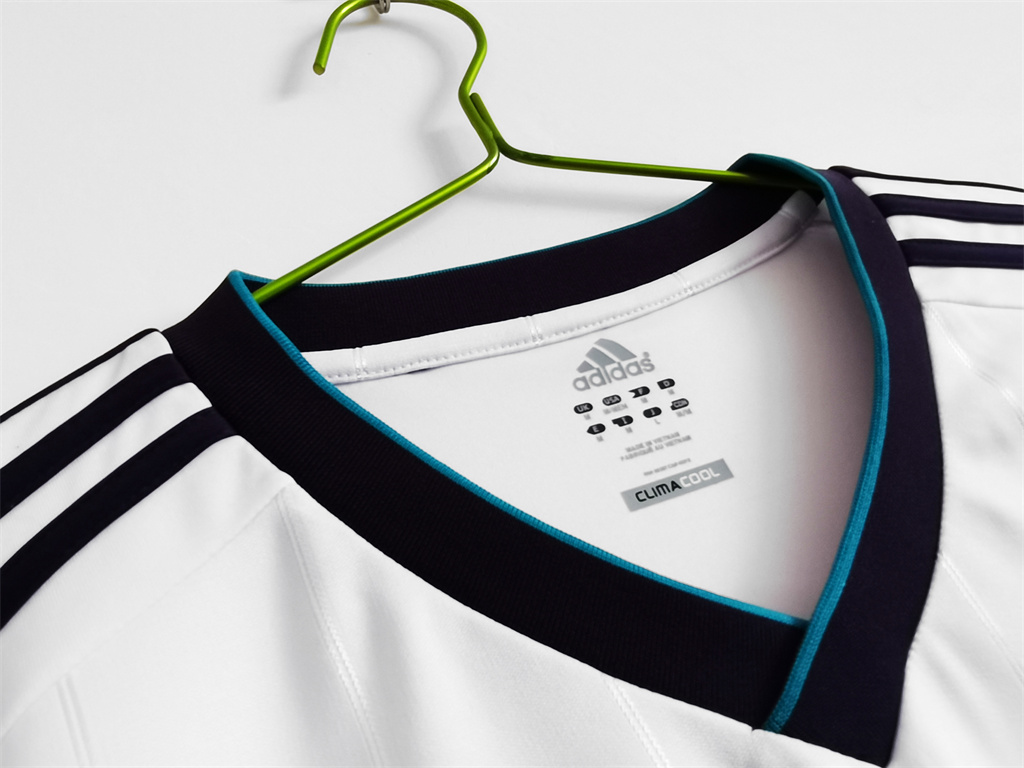 Real Madrid Home Long Sleeve Retro Jersey 2012/13