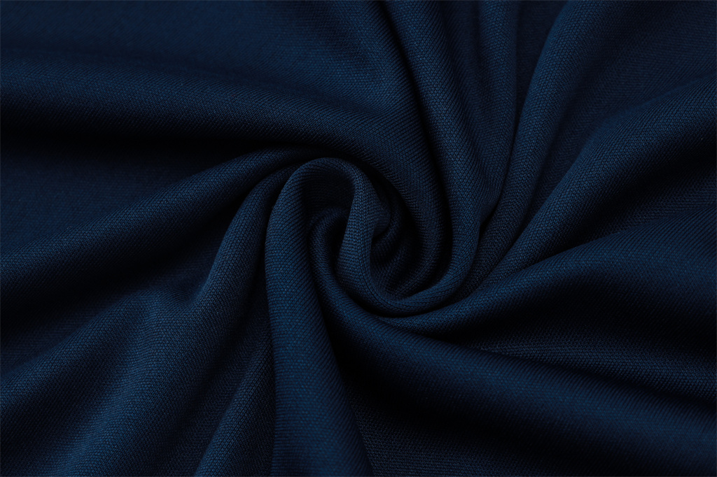 Juventus Training Jersey 24/25