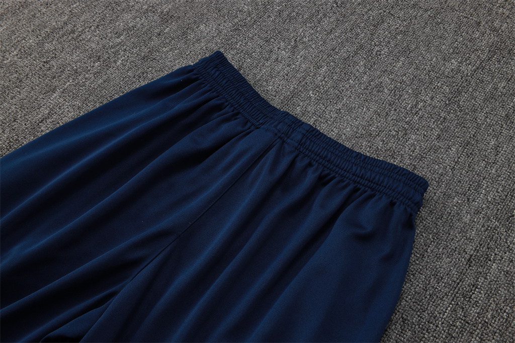 Manchester United Training Pants 24/25