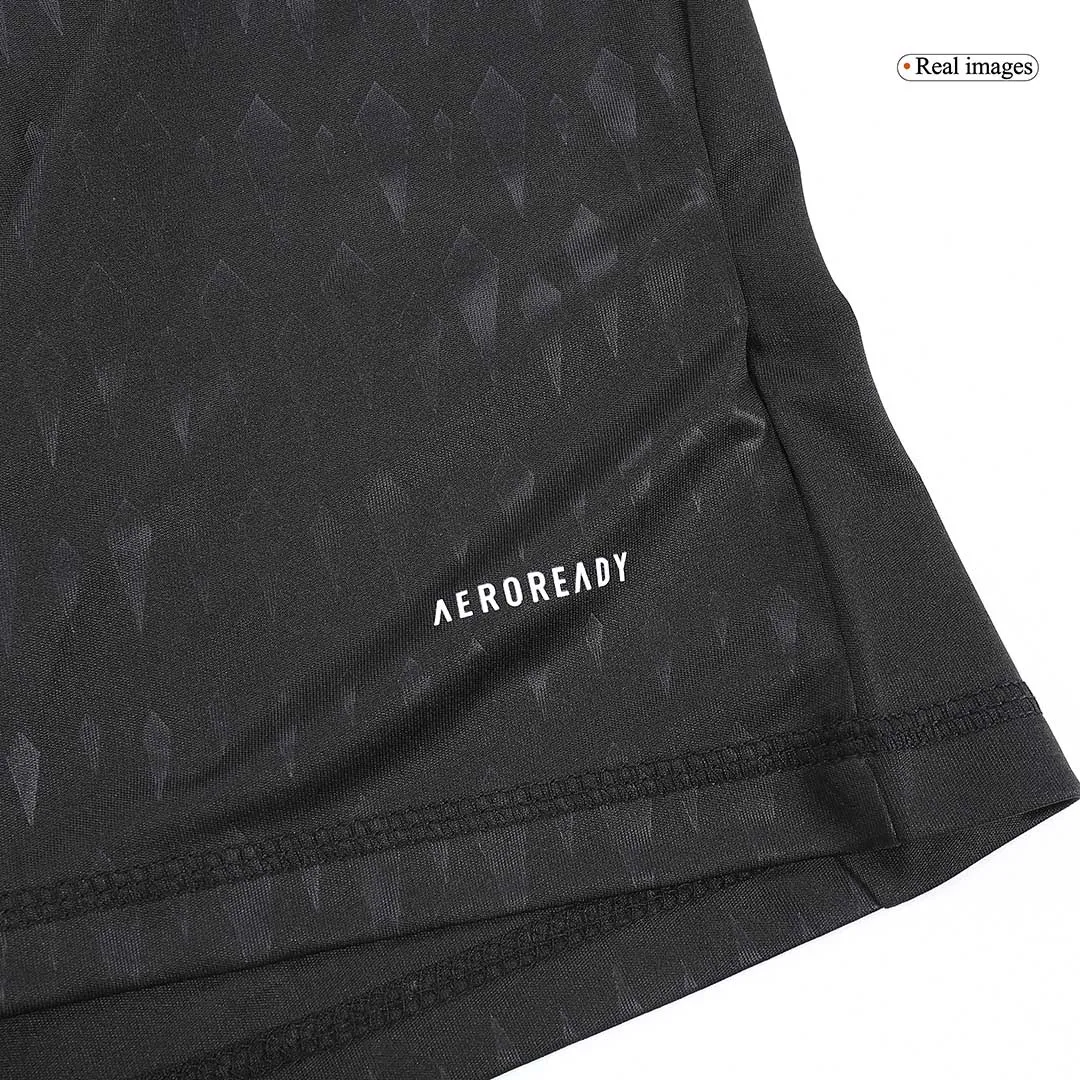 23-24 Bayern Munich Goalkeeper Jersey