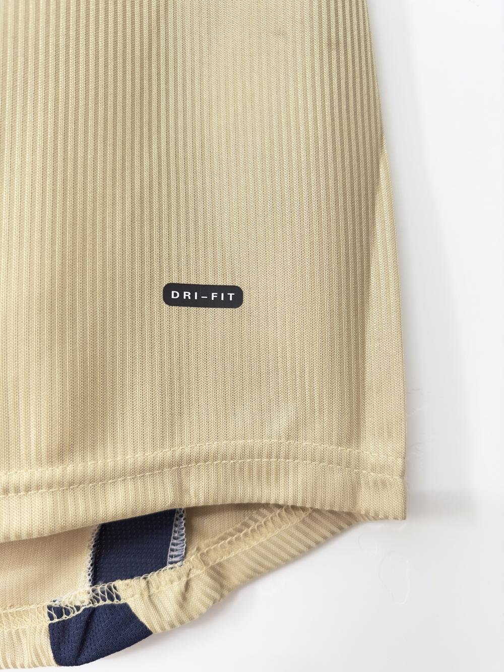 Arsenal Retro  Away Football Shirt 2001/2002