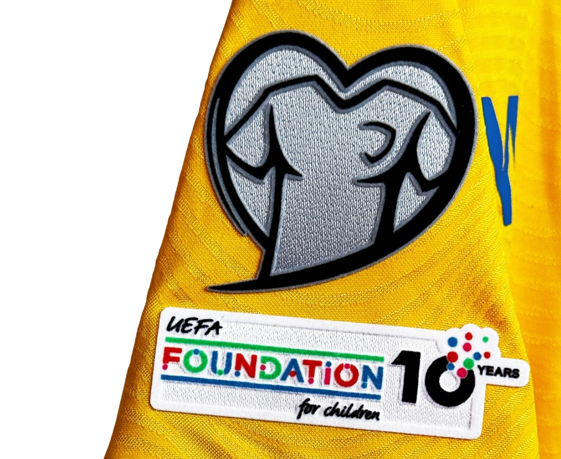 Romania's home football jersey for 2025-26 Fan version