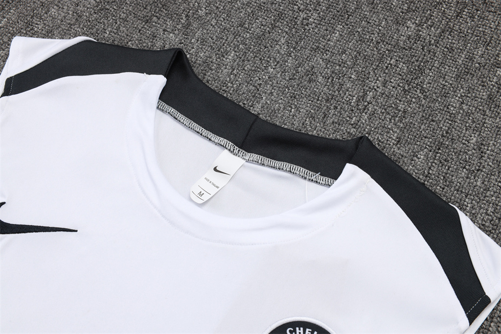 Chelsea Training Jersey 24/25